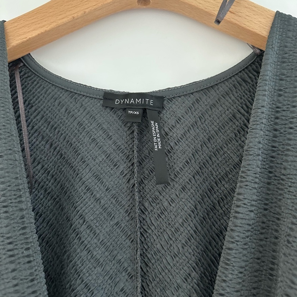Dynamite Textured Gray Top - Picture 3 of 3